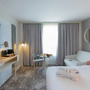 https://novotel-pont-de-larc.aixenprovencehotels.org