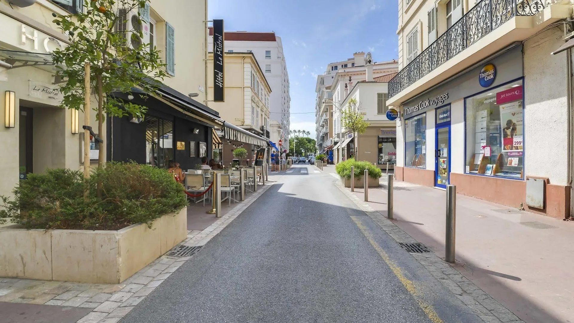 Hotel Le Mistral Cannes France